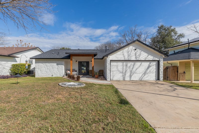 Virtual tour of 2214 Lear LN