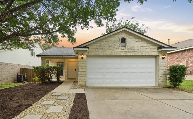 Virtual tour of 2215 Marcus Abrams BLVD