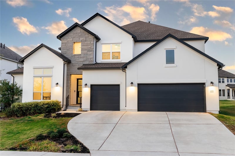 Virtual tour of 2217 Sondrio BND