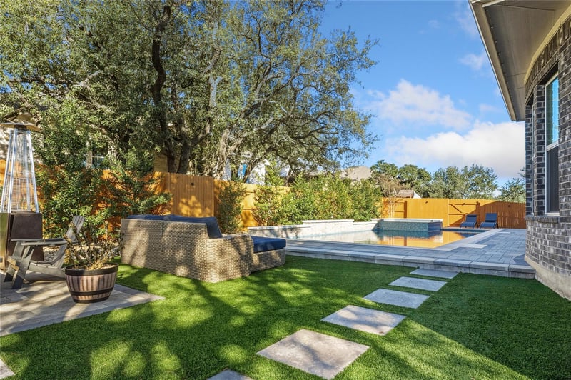 Virtual tour of 222 Canal Dr