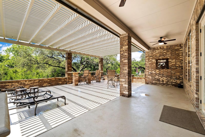 Virtual tour of 222 Saddlebred LN