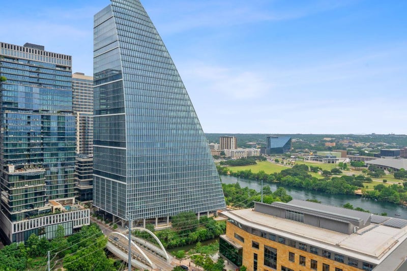 Virtual tour of 222 West Ave Unit #2109