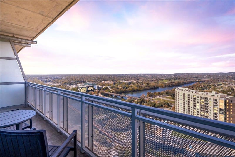 Virtual tour of 222 West Ave Unit #2604