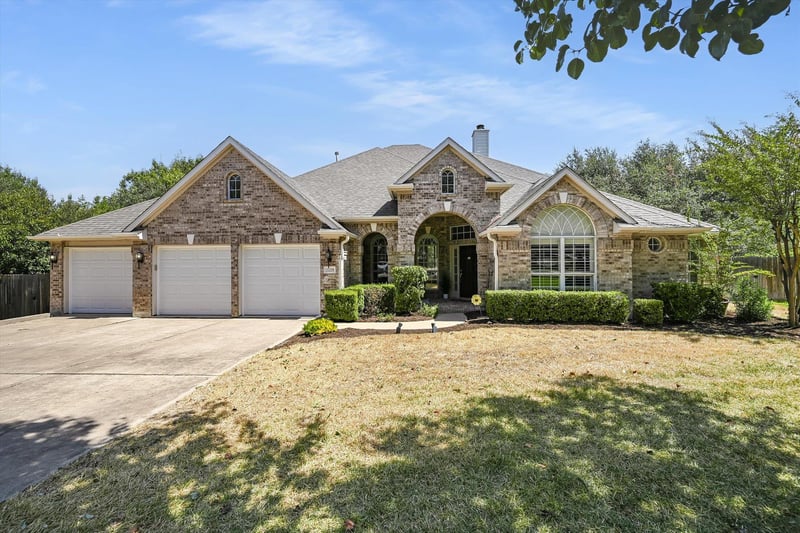 Virtual tour of 2229 Buena Vista LN