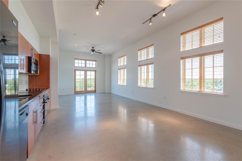 Virtual tour of 2235 E 6th St Unit #404