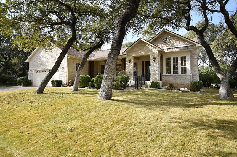 Virtual tour of 226 Whispering Wind DR