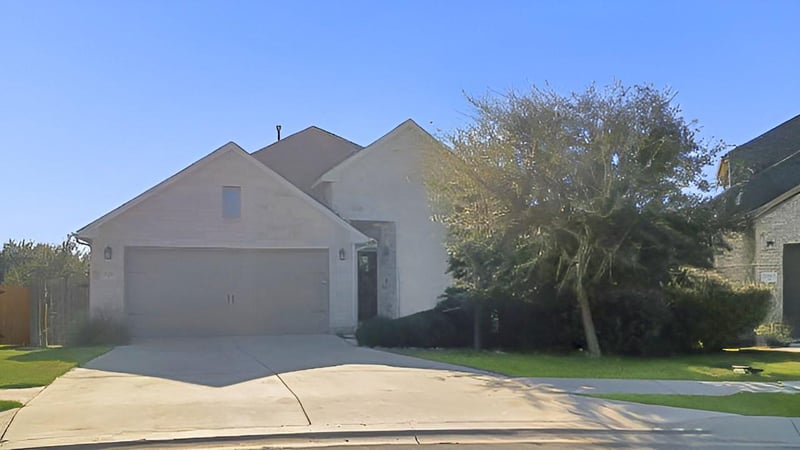 Virtual tour of 22621 Fountaingrass LN
