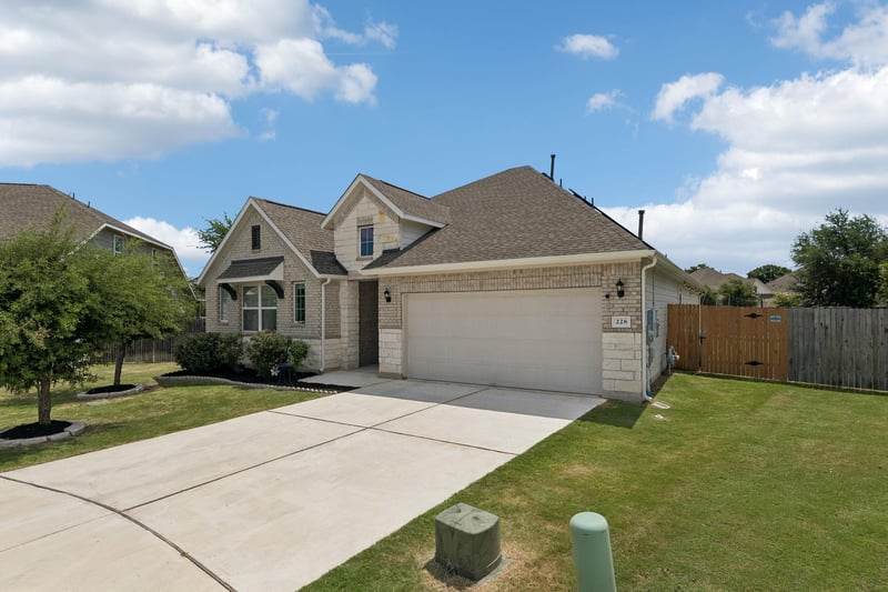 Virtual tour of 228 High Mesa DR