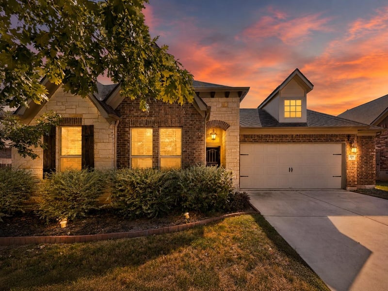 Virtual tour of 228 Mandana ST