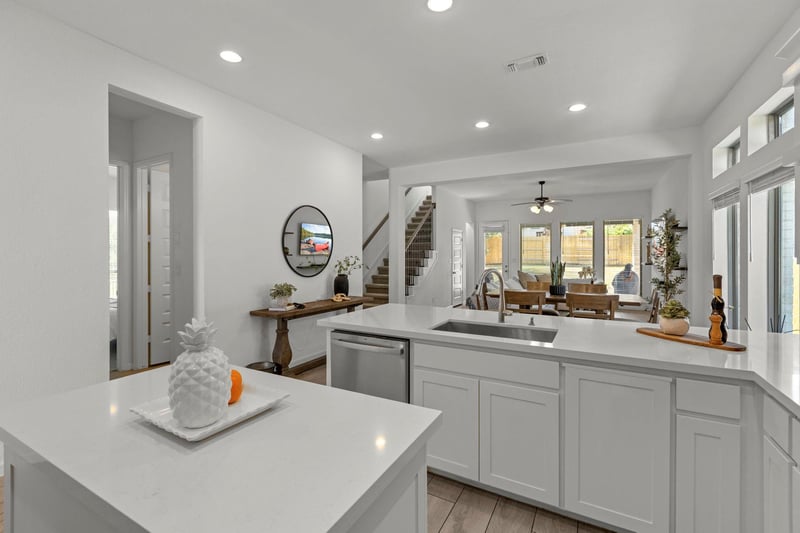 Virtual tour of 229 Bluff Creek Ln