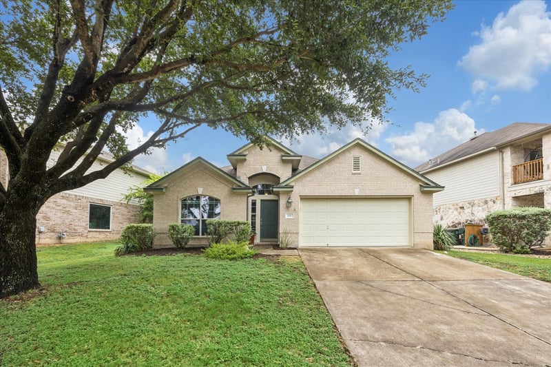 Virtual tour of 230 Middle Creek CRK