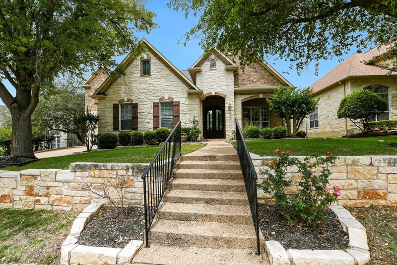 Virtual tour of 2300 Aldworth DR