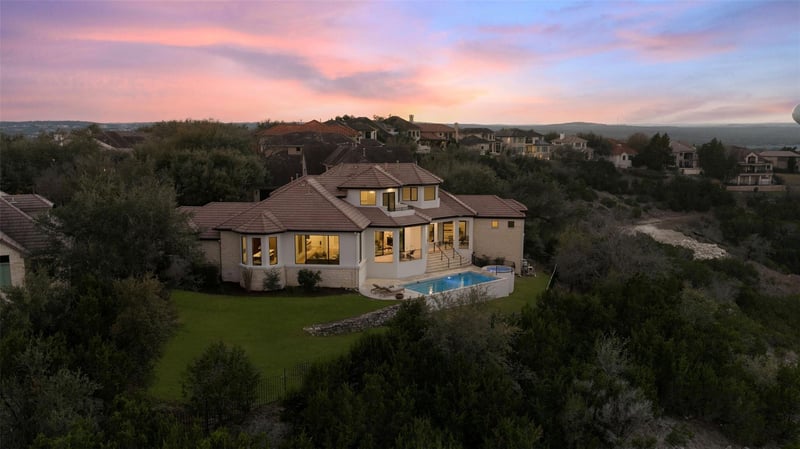 Virtual tour of 2300 Barton Creek BLVD Unit #15