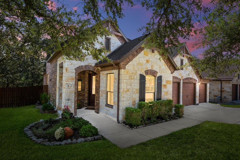 Virtual tour of 2300 Brownstone LN
