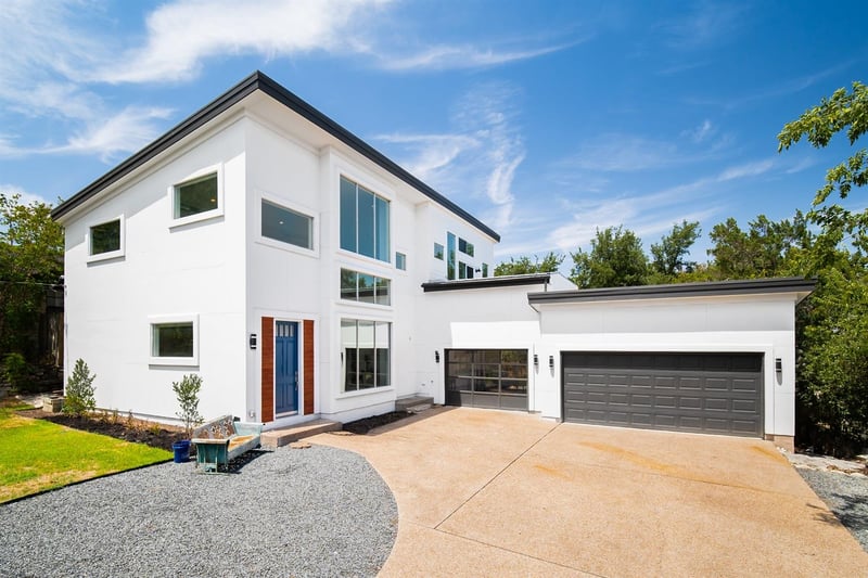 Virtual tour of 2302 Jacks Pass