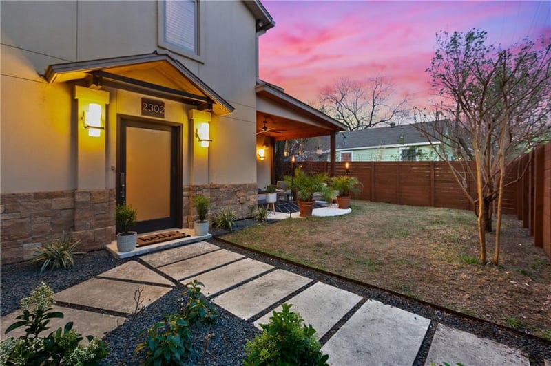 Virtual tour of 2302 Johnson ST