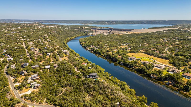 Virtual tour of 2302 Yellow Bird Trl