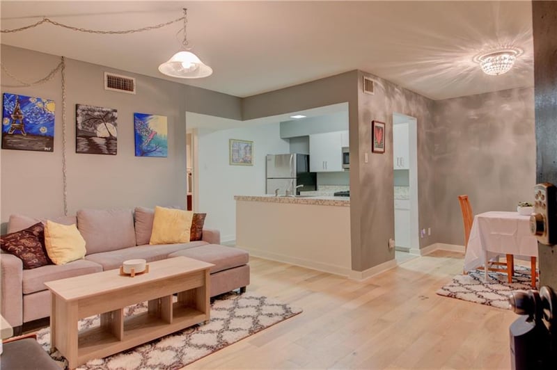 Virtual tour of 2303 East Side DR Unit #111