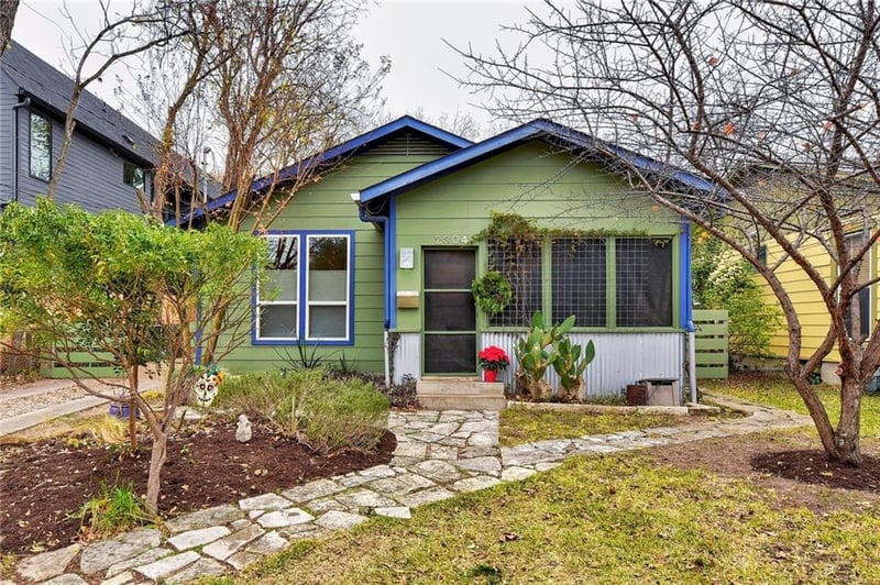 Virtual tour of 2304 S 3rd St