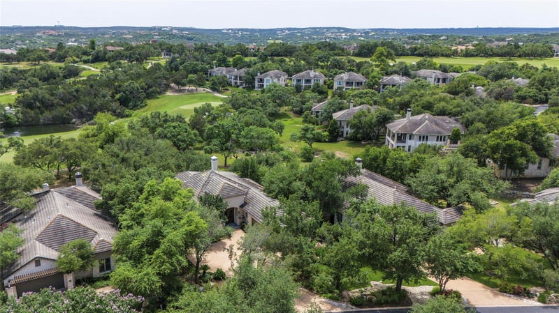 Virtual tour of 2305 Barton Creek BLVD Unit #29