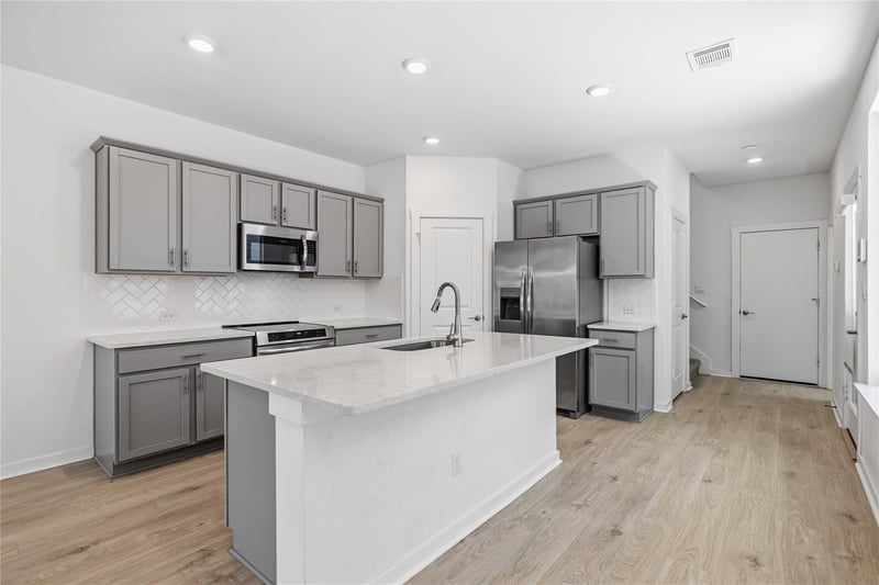 Virtual tour of 2305 Wallin Bradley DR