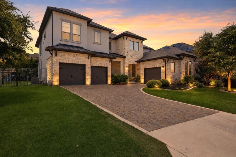 Virtual tour of 2307 Cades Spirit BND