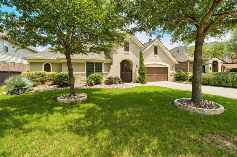 Virtual tour of 2308 Champions Corner Dr