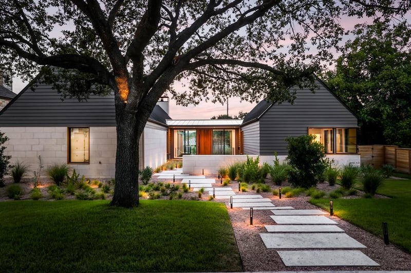 Virtual tour of 2308 Hartford RD