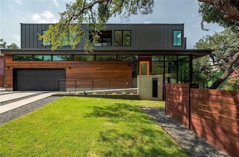Virtual tour of 2311 Montclaire ST Unit #1