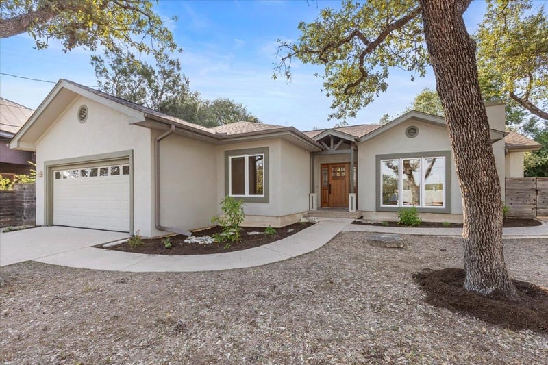 Virtual tour of 2313 Bahama RD