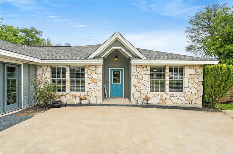 Virtual tour of 2313 Balboa Rd