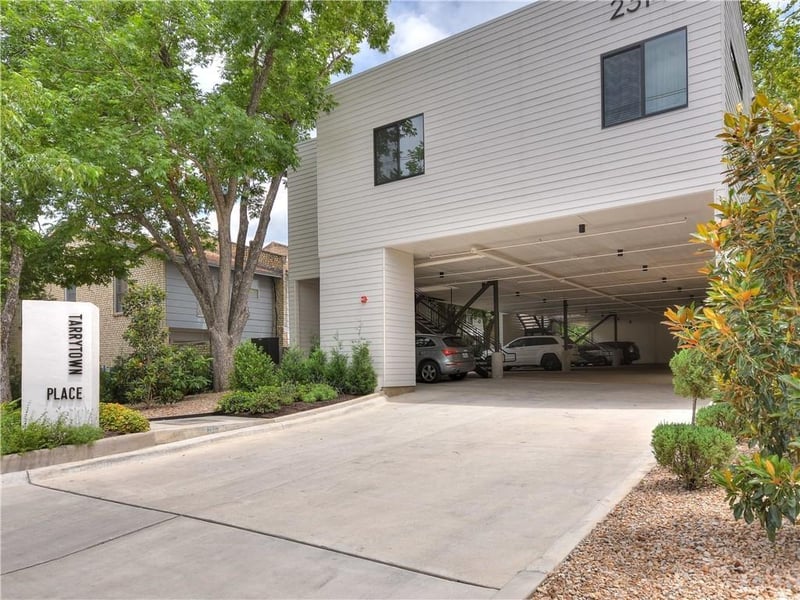 Virtual tour of 2314 Enfield RD Unit #201