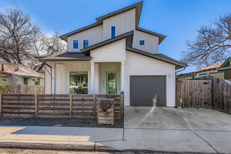 Virtual tour of 2315 Santa Maria ST