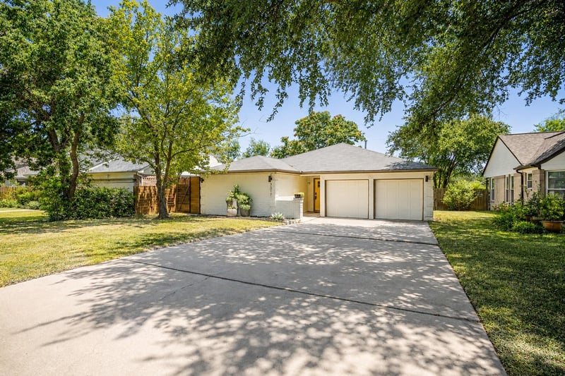 Virtual tour of 2317 Windsong TRL