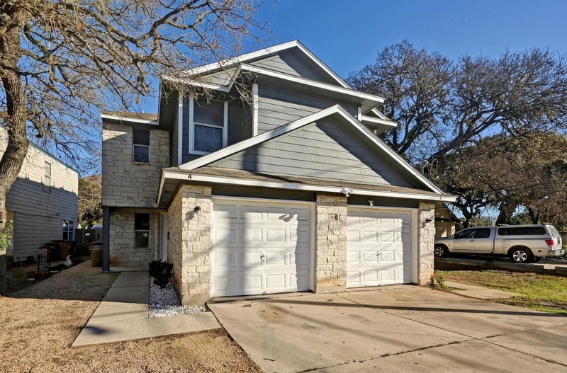 Virtual tour of 2318 Riddle RD Unit #A