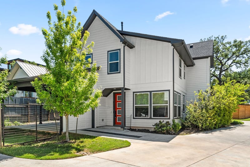 Virtual tour of 232 Lessin LN Unit #B