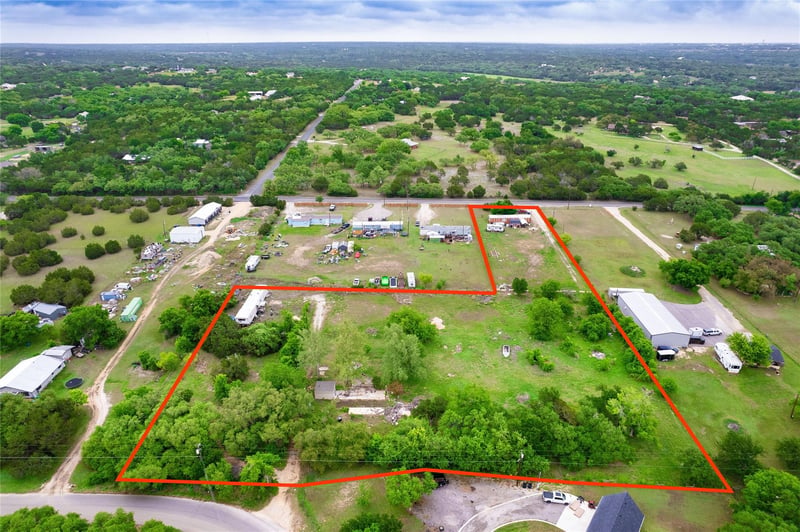 Virtual tour of 23300 Windy Valley Rd
