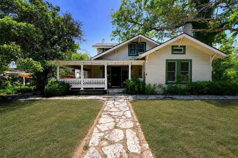 Virtual tour of 23351 Fm 150