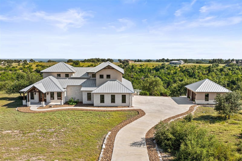 Virtual tour of 234 Elk Run CV