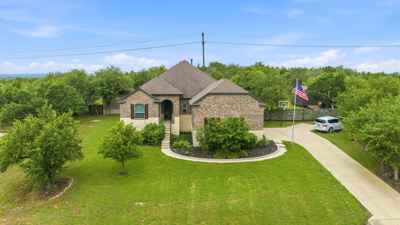 Virtual tour of 238 Jenn CV