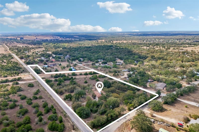 Virtual tour of 238 N Gaines Rd