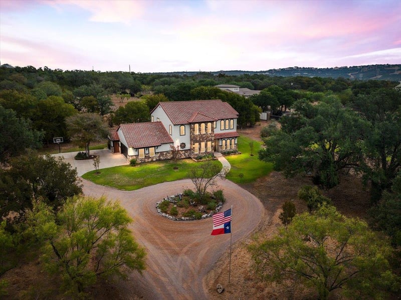 Virtual tour of 23802 Oscar Rd