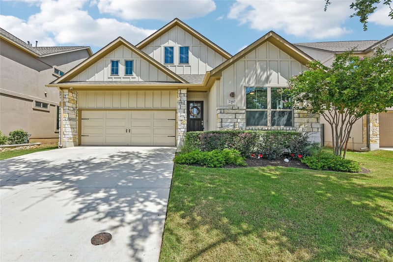 Virtual tour of 240 Diamondback DR