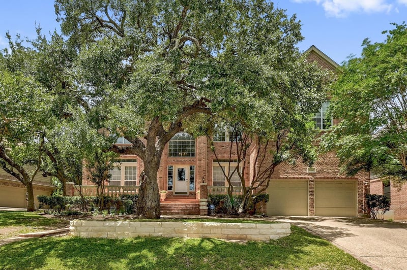 Virtual tour of 2400 Cliffs Edge DR