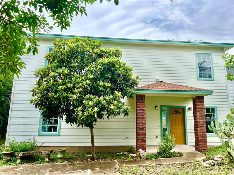 Virtual tour of 2402 E 13th St Unit #1