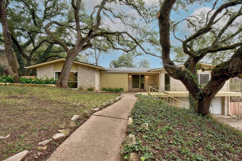Virtual tour of 2403 Arpdale ST