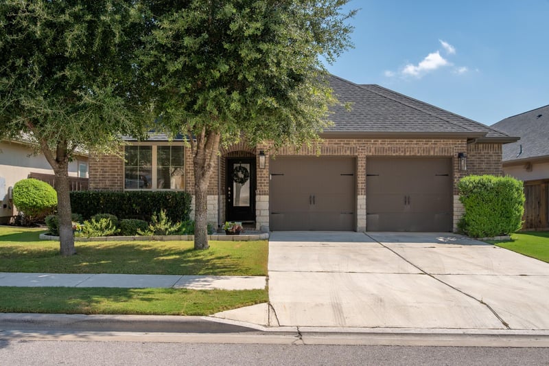 Virtual tour of 2404 Brook Crest WAY