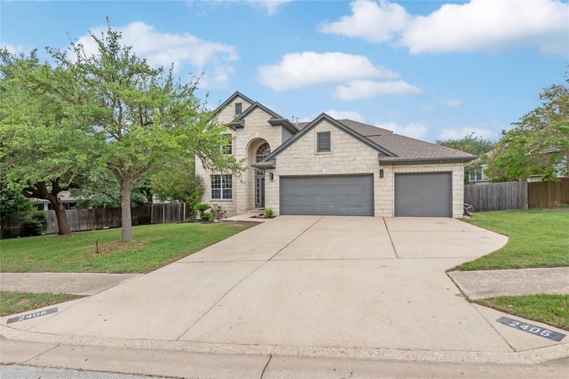 Virtual tour of 2405 Narrow Valley Dr