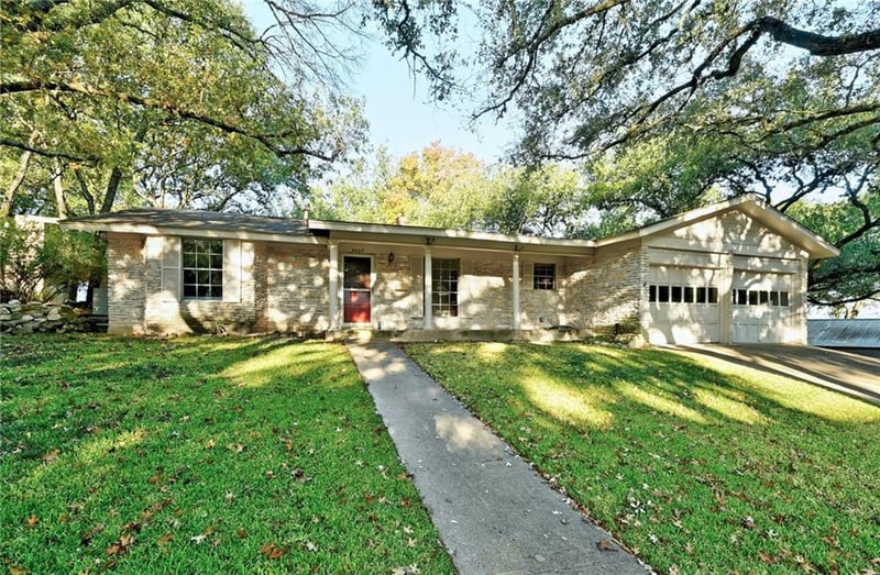 Virtual tour of 2407 Ridgeview ST