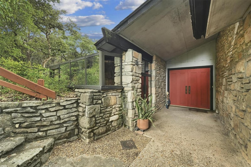Virtual tour of 2410 Deer PASS